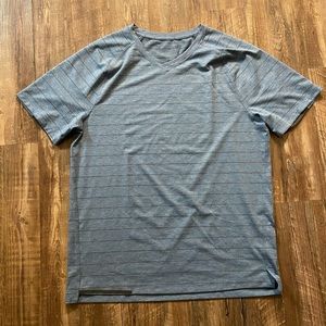 Lululemon Men's Shirt